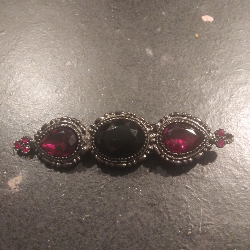 Ruby and black onyx pewter brooch